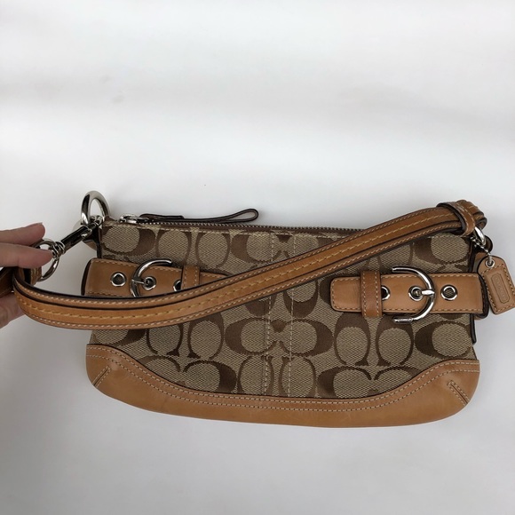 Coach Handbag - Picture 3 of 6